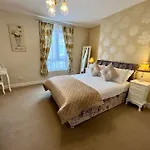 Scoresby Retreat - Whitby Holiday Home